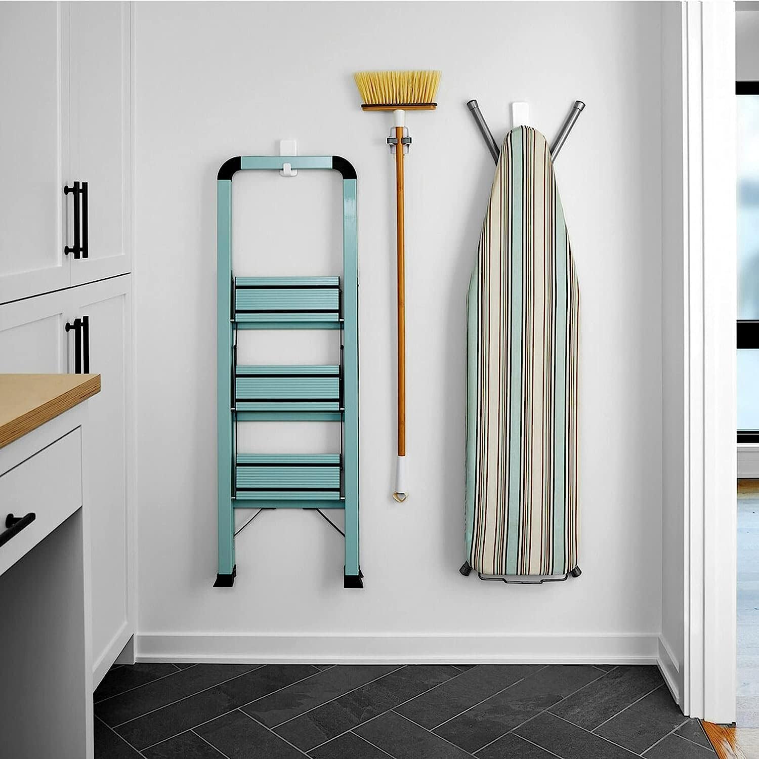 Command 10 lb XL Heavyweight Hook. 2 Wall Hooks and 6 Strips. Damage-Free Hanging with Adhesive. Heavy Duty Hanging Great for Organization and Storage - Image 5